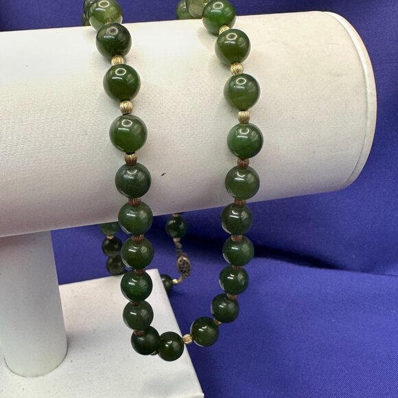 VTG Green Semi-Precious Stone Round Bead Necklace - Picture 14 of 15